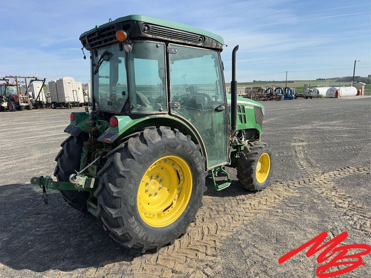 2017-john-deere-5090gn-image-5