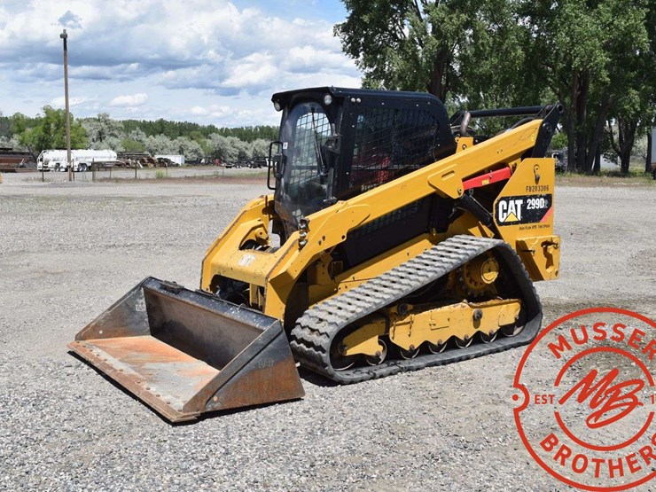 2017-caterpillar-d2-image-4