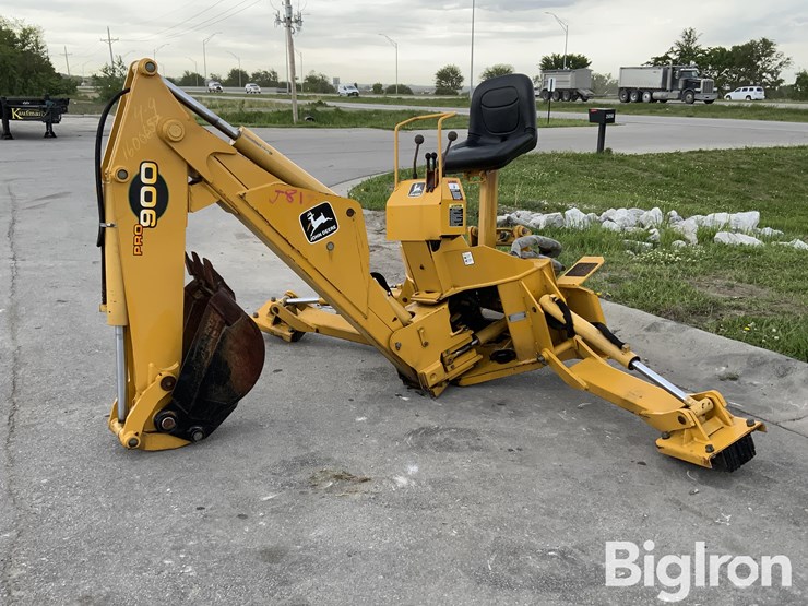 john-deere-900-image-1