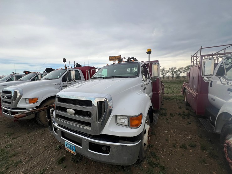 2008-ford-f650-image-3