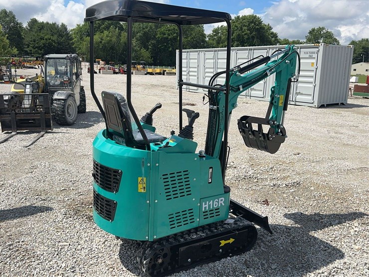 cfg-industrial-h16r-mini-excavator-image-7
