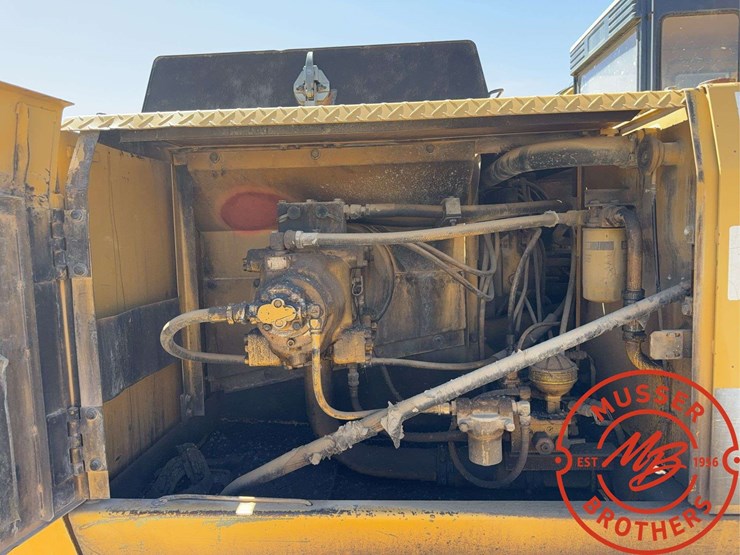 caterpillar-el200b-image-13