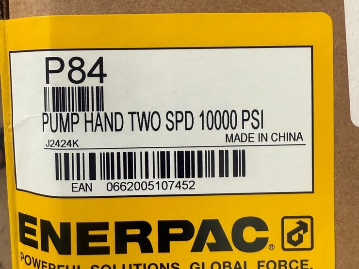 #1072-•-enerpac-hydraulic-hand-pump-image-6