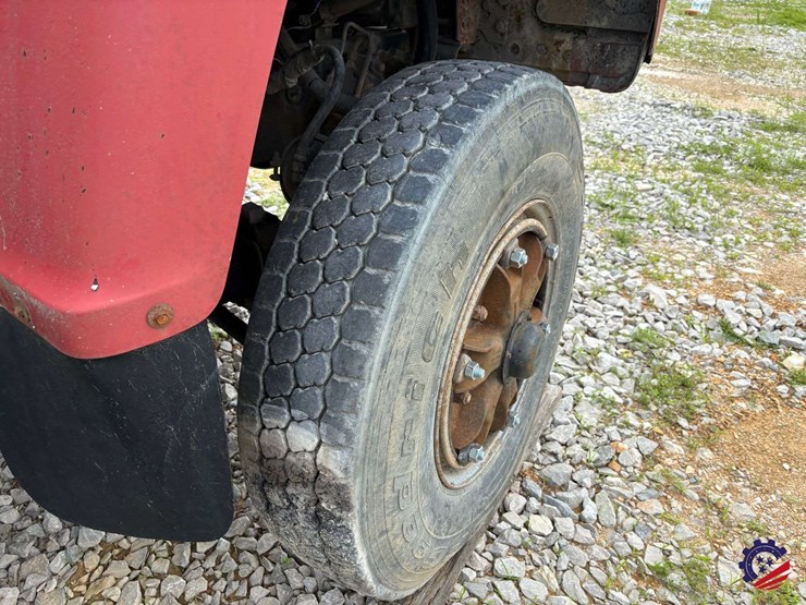 1997-ford-lnt9000-image-25