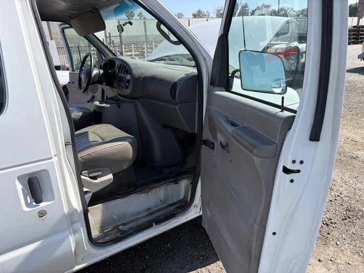 2001-ford-e350-sd-image-9
