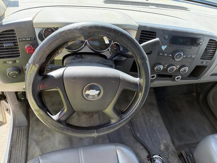 2008-chevrolet-2500hd-image-14