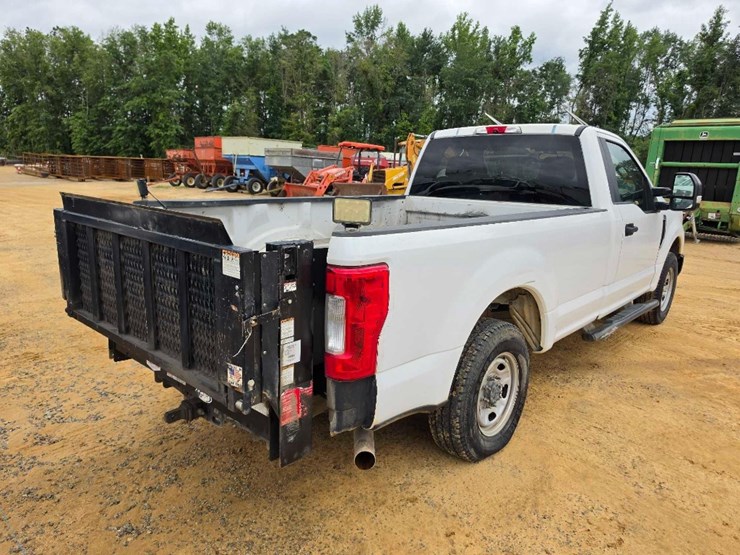 2019-ford-f250-image-3