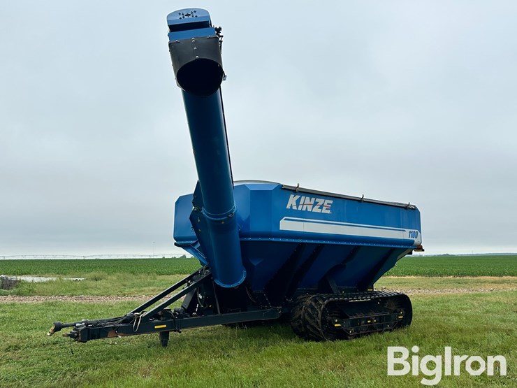 2013-kinze-1100-image-1