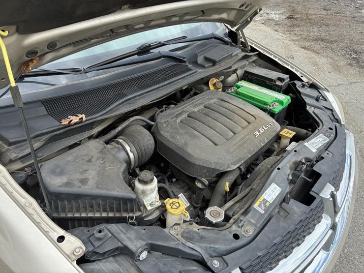 2016-dodge-grand-caravan-image-7