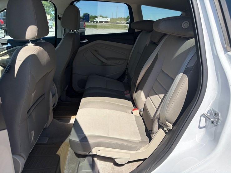 2014-ford-escape-se-image-12