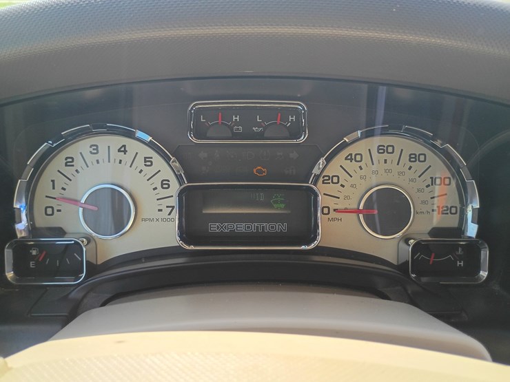 2010-ford-expedition-image-53