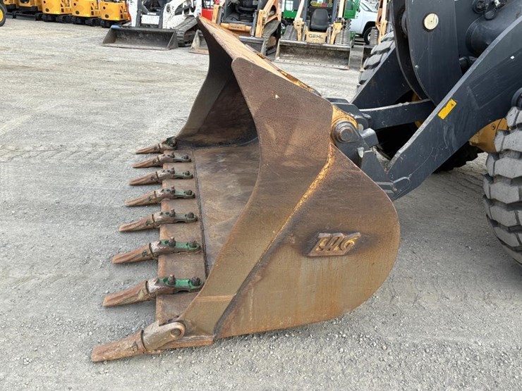 2020-deere-624l-image-5