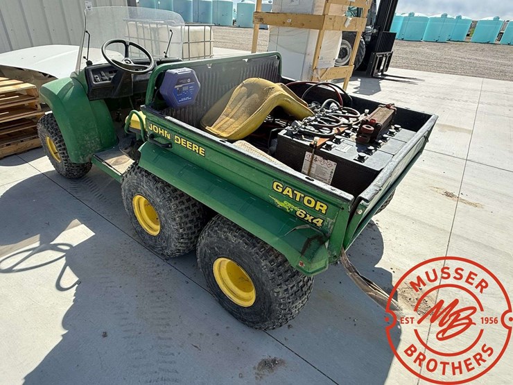 john-deere-gator-image-3