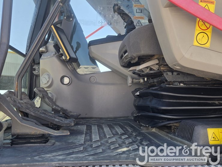 2022-volvo-ec350el-image-52