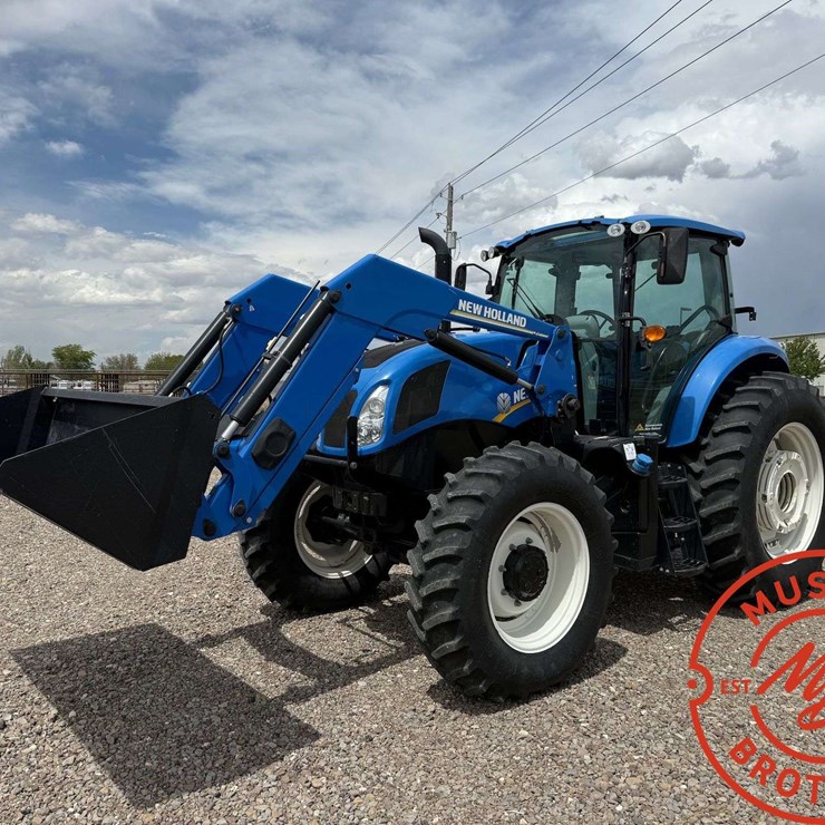 2017 NEW HOLLAND TS6.140