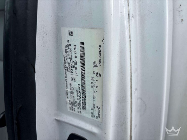 2013-ford-e350-image-5