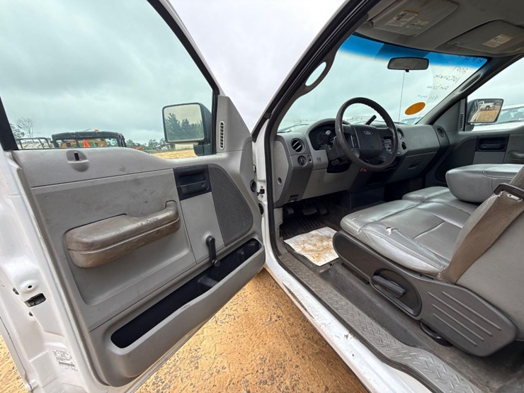 2007-ford-f150-xl-image-9