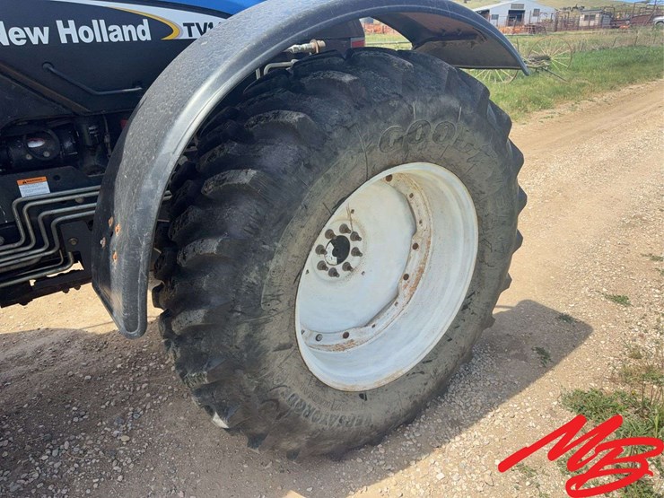 new-holland-tv145-image-20