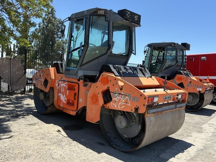 2012-hamm-hd110hv-image-4