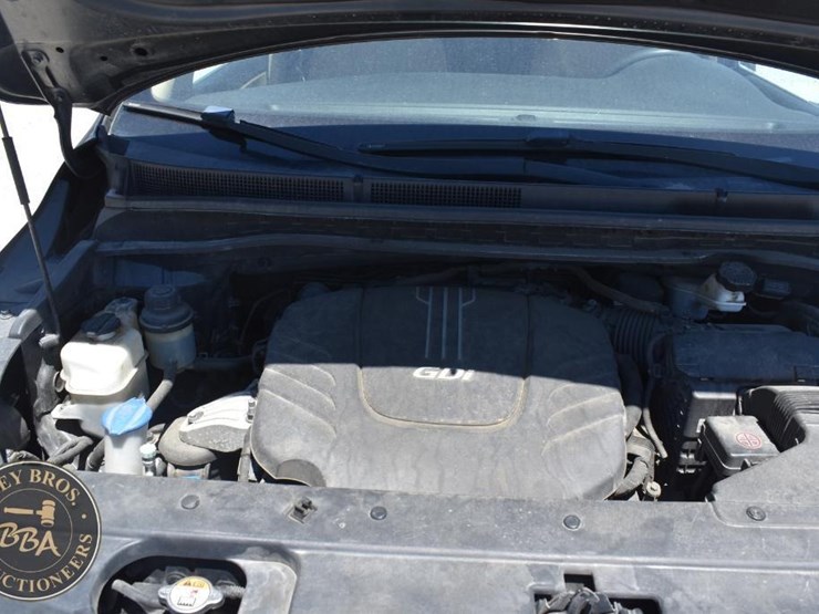 2015-kia-sedona-lx-image-25