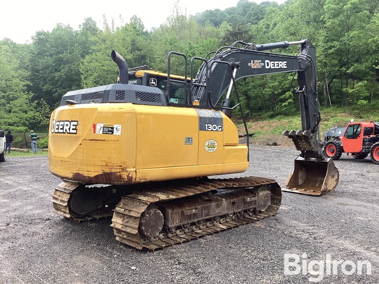 2016-deere-130g-image-5