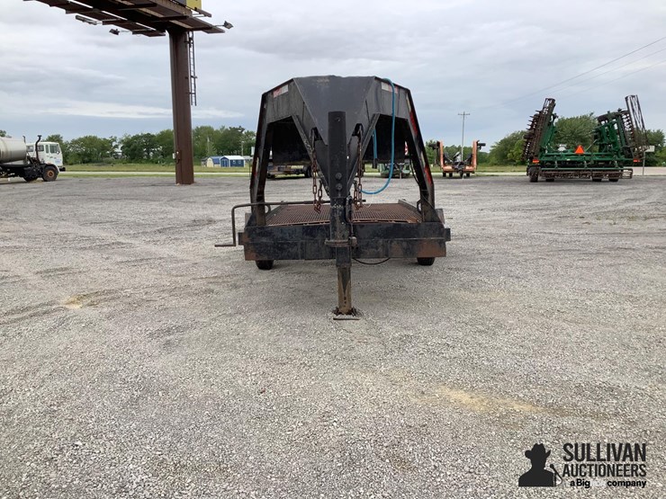 2013-utility-flatbed-image-2
