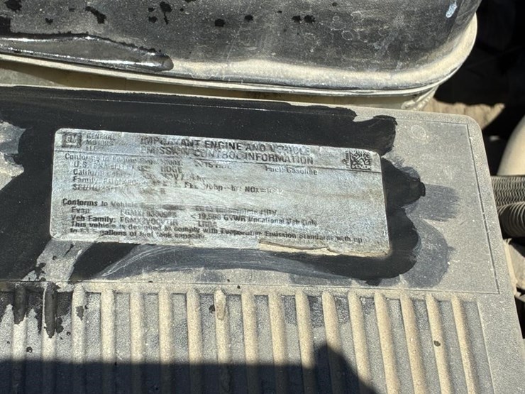 2015-chevrolet-3500hd-image-9