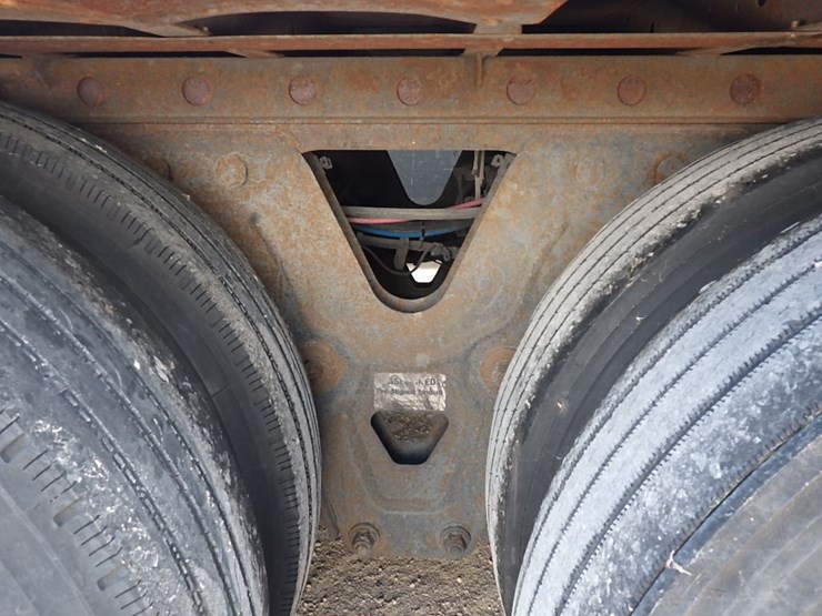 2012-utility-3000r-image-21