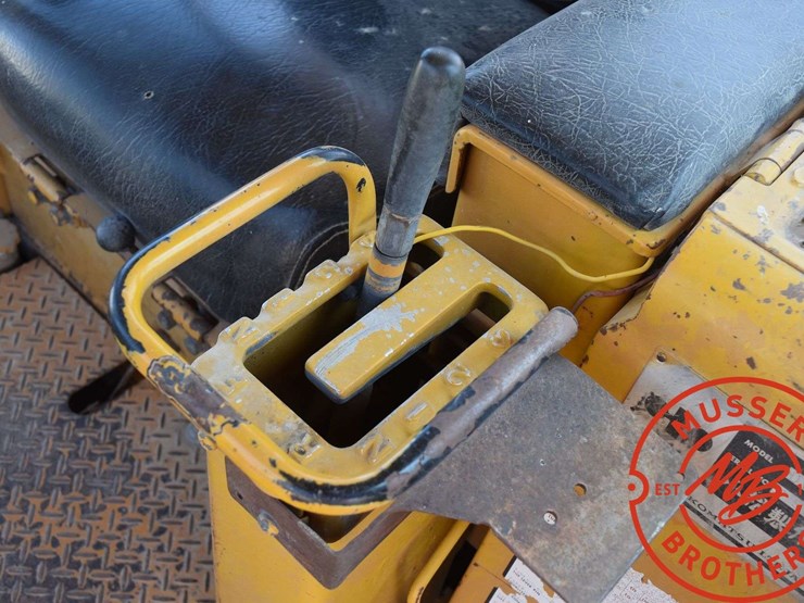 1978-komatsu-d65e-6-image-26