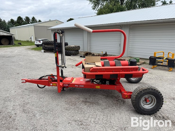2011-kuhn-rw1400-image-8
