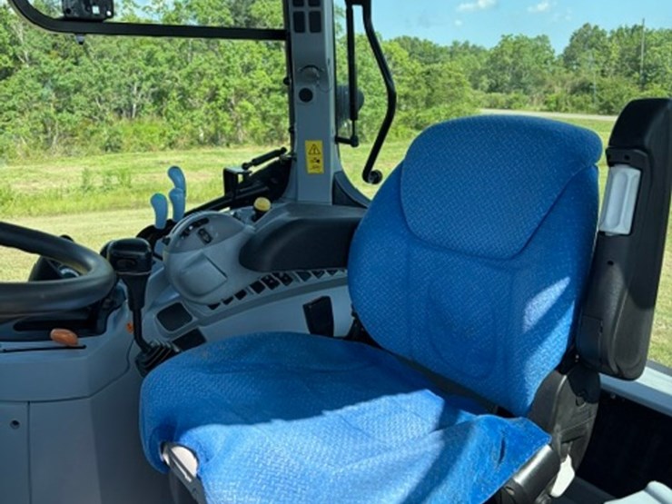 2015-new-holland-t6.155-image-5