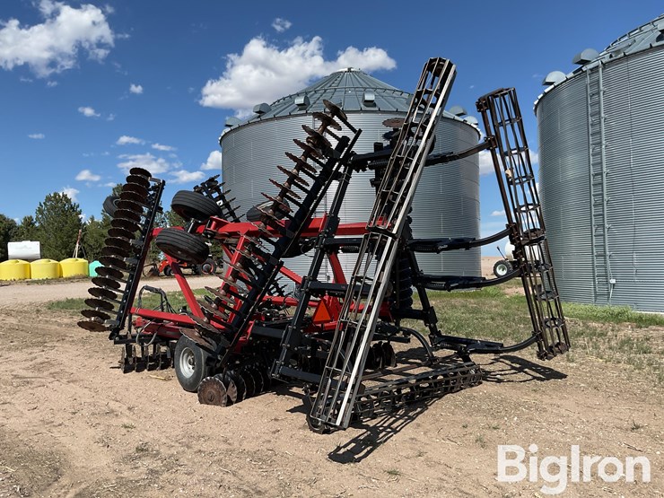 case-ih-330-image-7