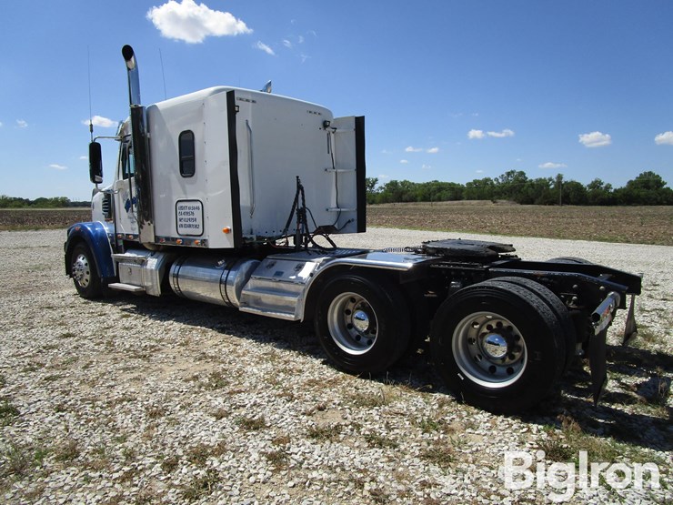 2016-freightliner-122sd-image-7