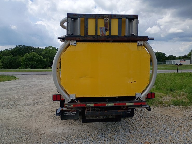2000-international-4700-image-7