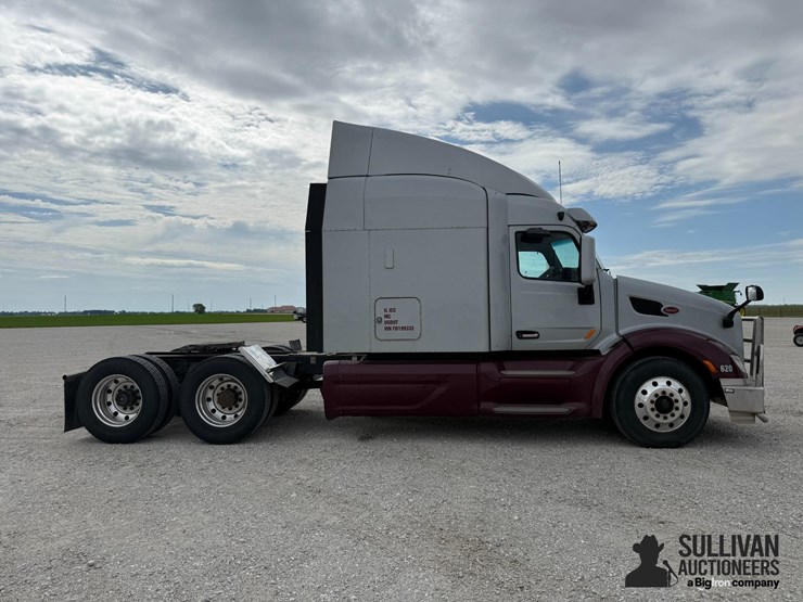 2015-peterbilt-579-image-4