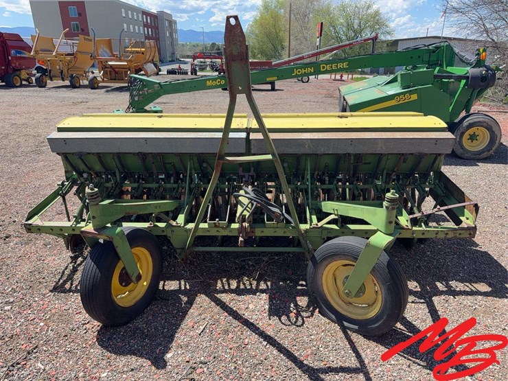 john-deere-11-image-2