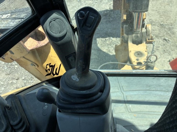 2008-caterpillar-430e-image-22
