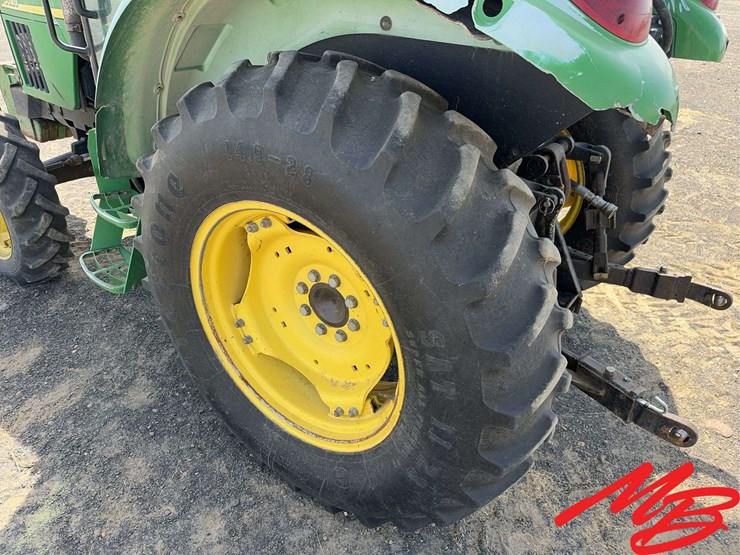 2003-john-deere-5520-image-16
