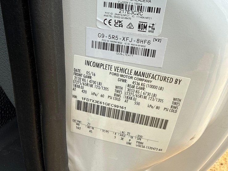 2016-ford-f350-image-23