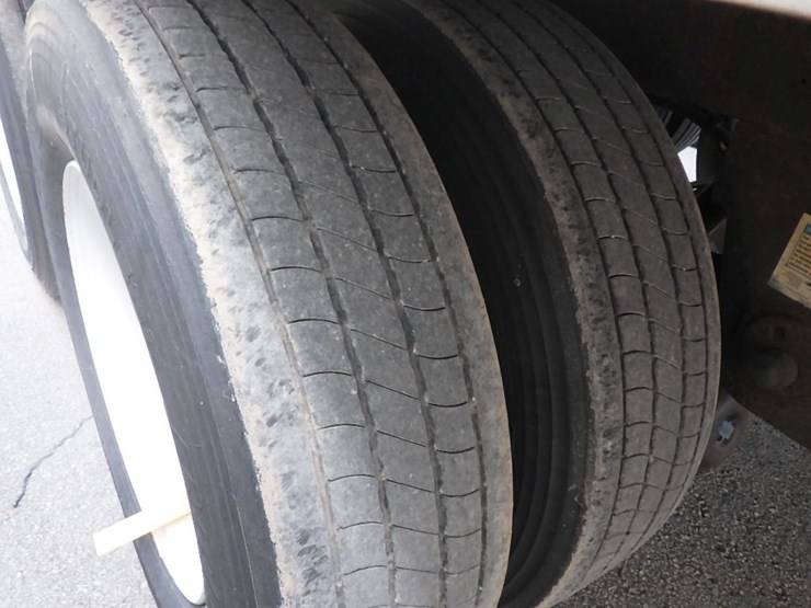 2005-utility-4000d-x-image-14