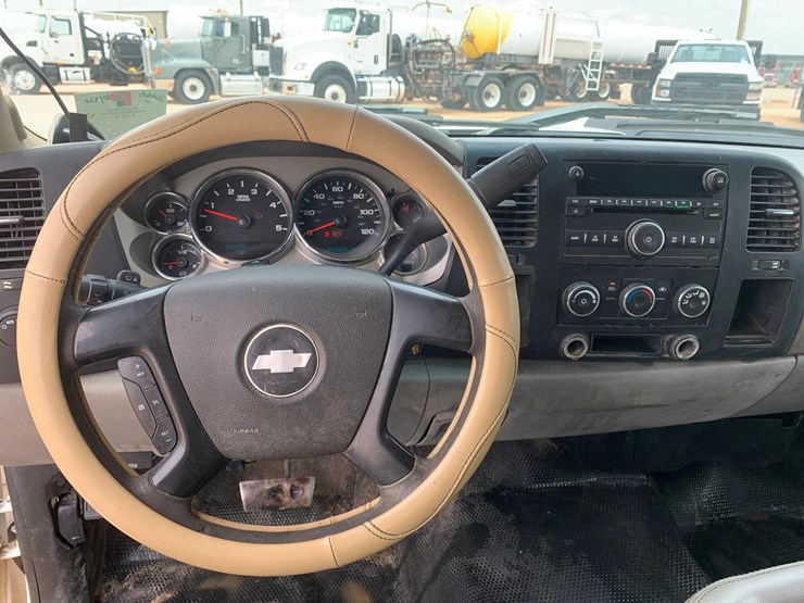 2008-chevrolet-silverado-3500hd-image-9