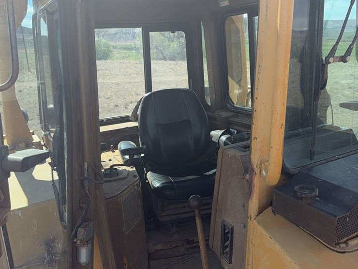 1986-caterpillar-d6h-image-38