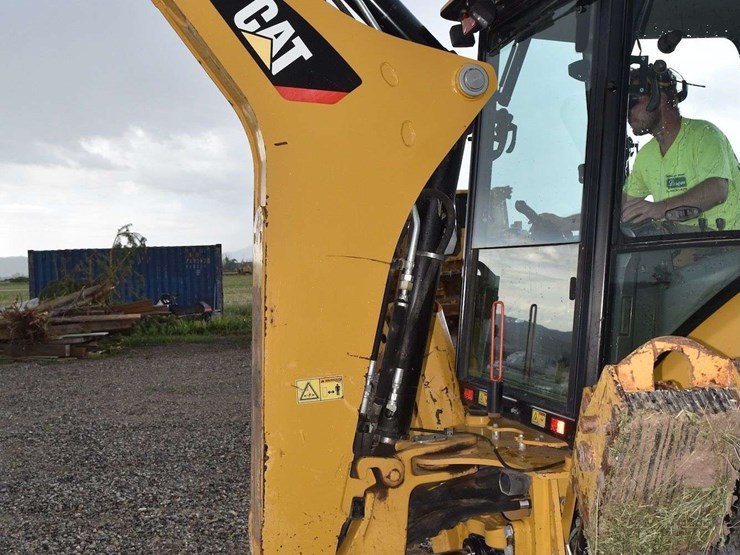 2016-caterpillar-420f2-it-image-38