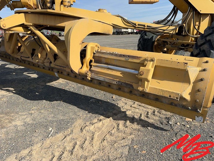 caterpillar-140h-image-29