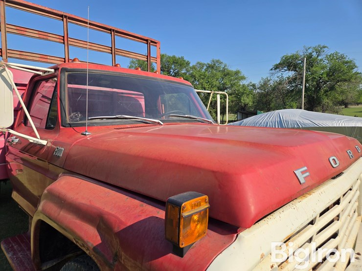 1973-ford-600-image-11