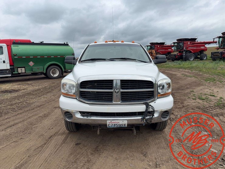 2006-dodge-ram-3500-image-2