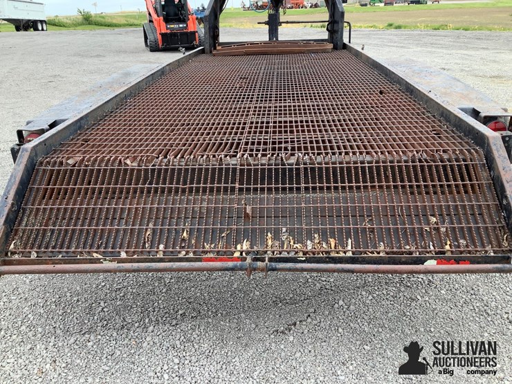 2013-utility-flatbed-image-15