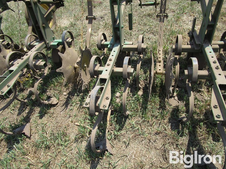 john-deere-825-image-19