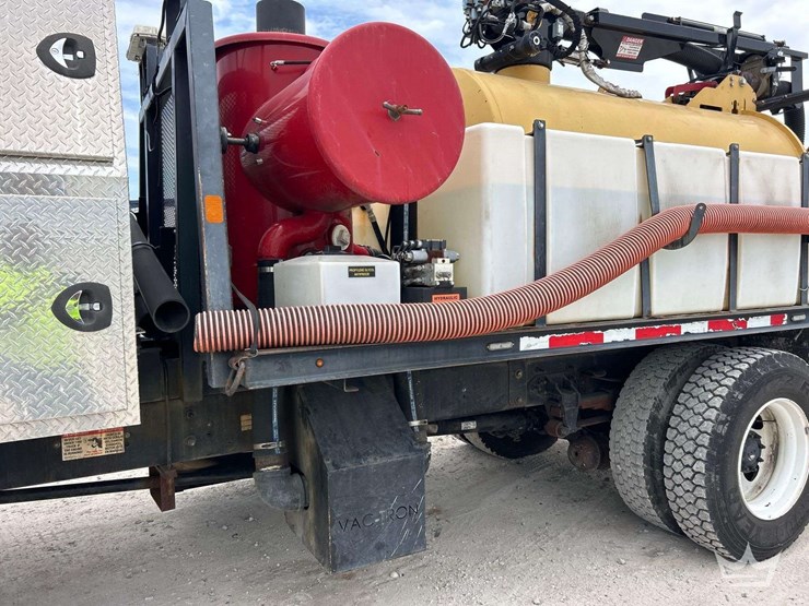 2019-ford-f750-image-21