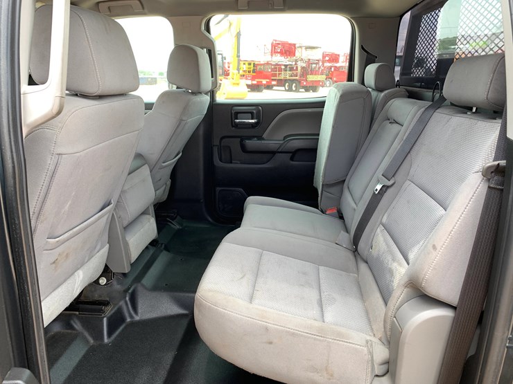 2018-chevrolet-silverado-2500hd-image-7
